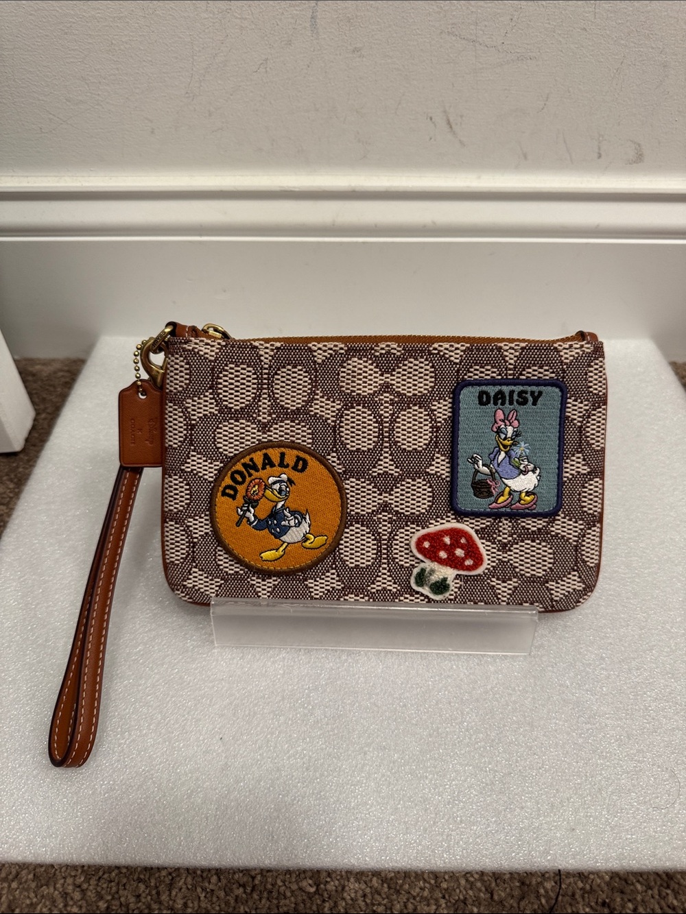 Coach x Disney Donald Daisy Duck patches wristlet wallet with hangtag